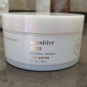 Bath & Body Works Sensitive Skin Colloidal Oatmeal Body Butter - White